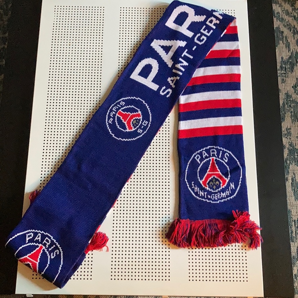 Paris Saint-Germain Striped Scarf | Blue/Red